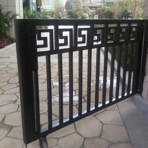 China Customized Wholesale Modern House Exterior Entrance Wrought Iron Driveway Gate Metal Gate